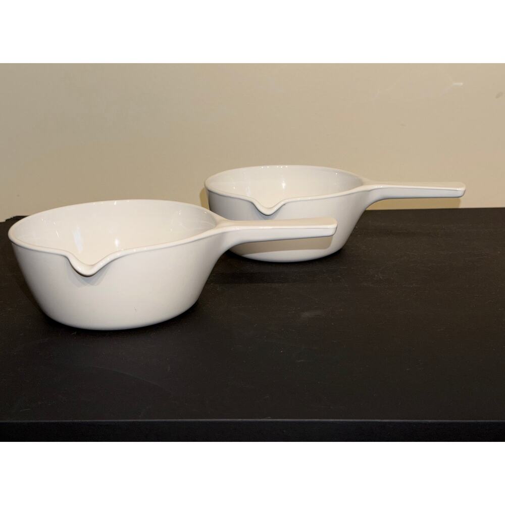 Set of 2 Vintage Corningware All White P-89-B Set 2.5 Cup Capacity w/ Pour Spout